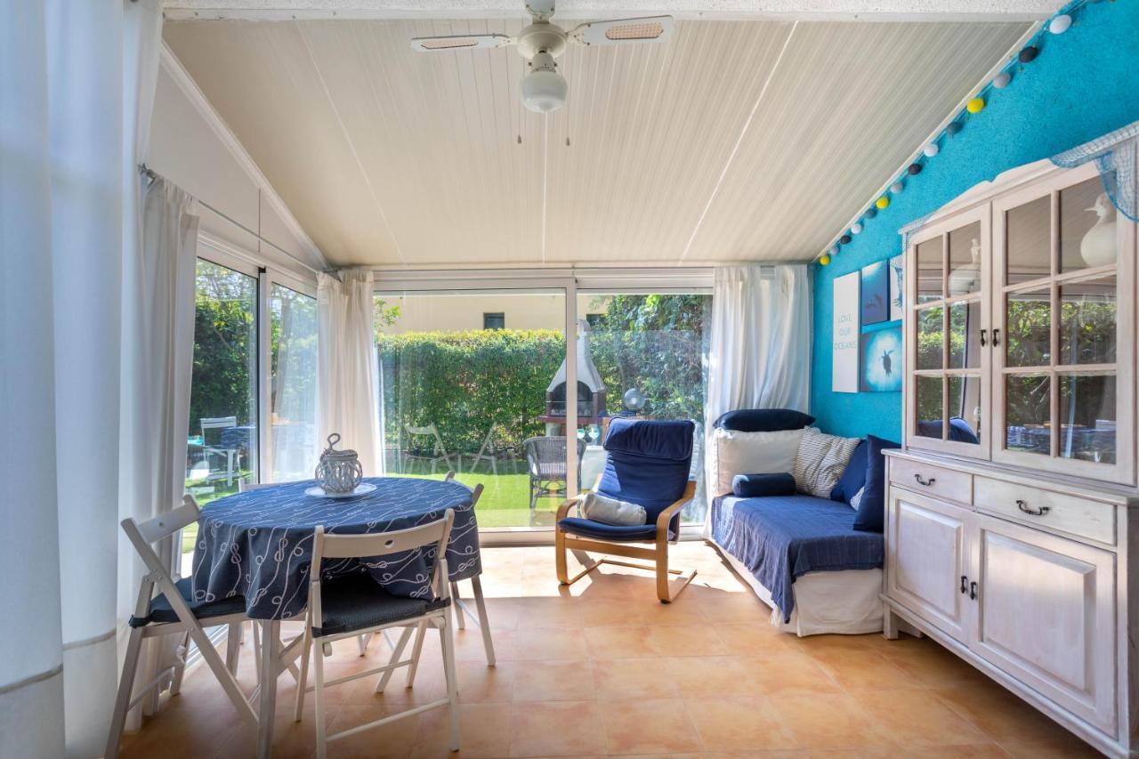 Bonita Casa Adosada Con Jardin Privado Y Piscina Comunitaria カレリャ・デ・パラフルジェリ エクステリア 写真